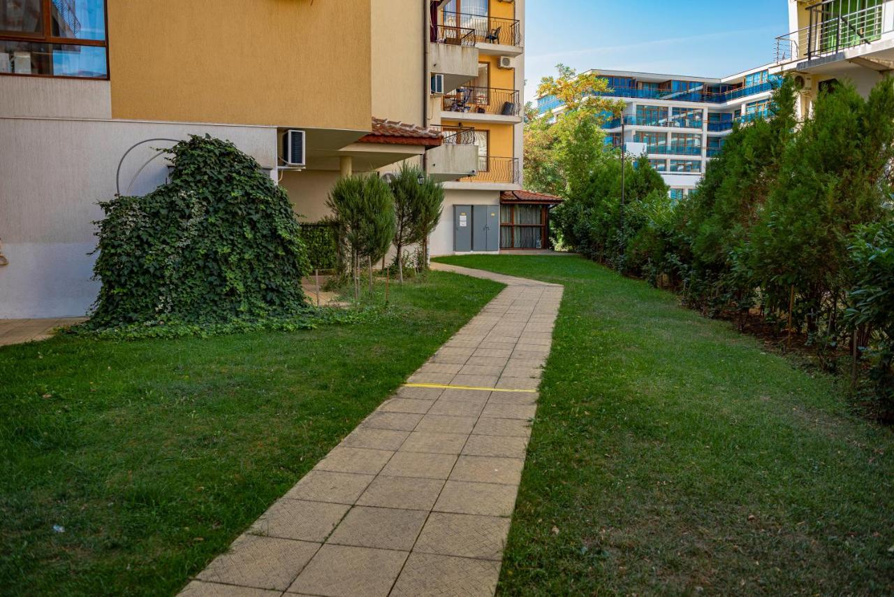 Menada Diamond Bay Apartments Sunny Beach Buitenkant foto